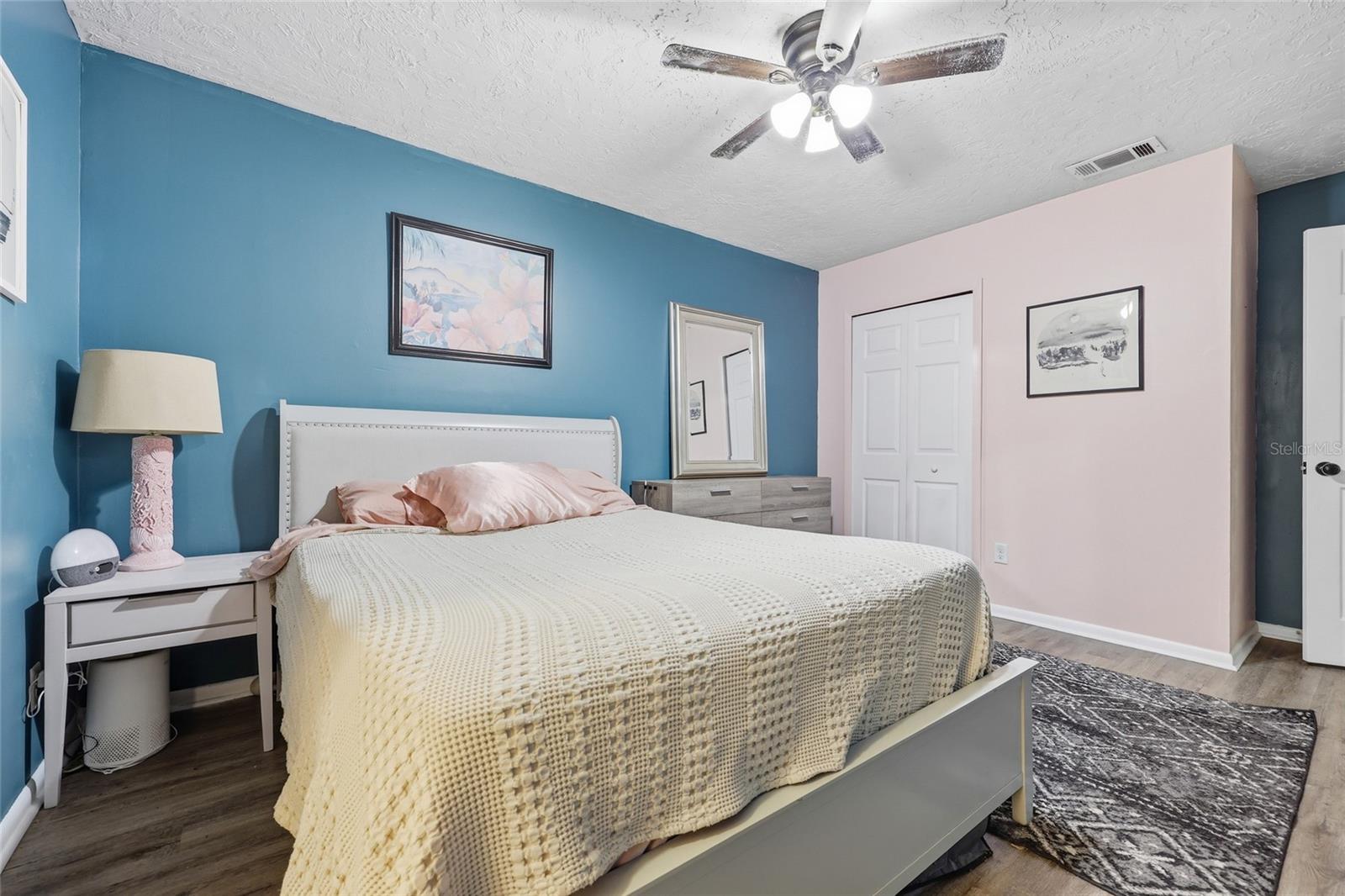 TOWER OAKS MANOR - Residential