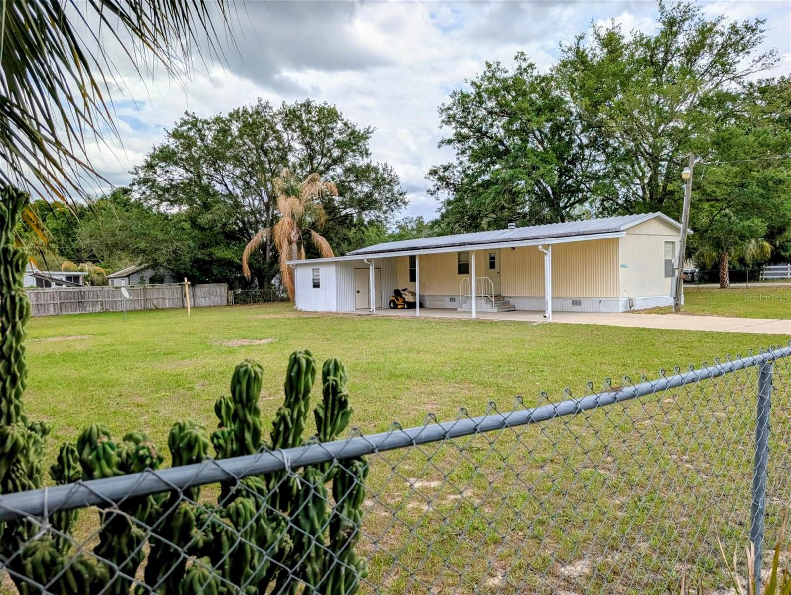LITTLE LAKE WEIR - Residential
