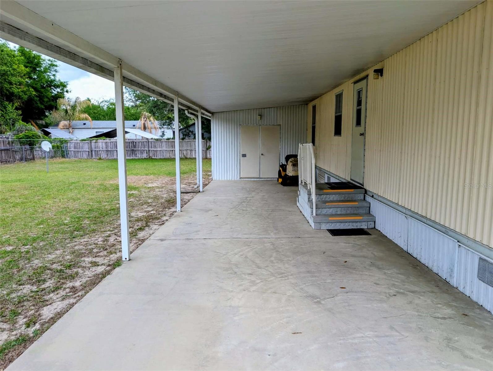 LITTLE LAKE WEIR - Residential