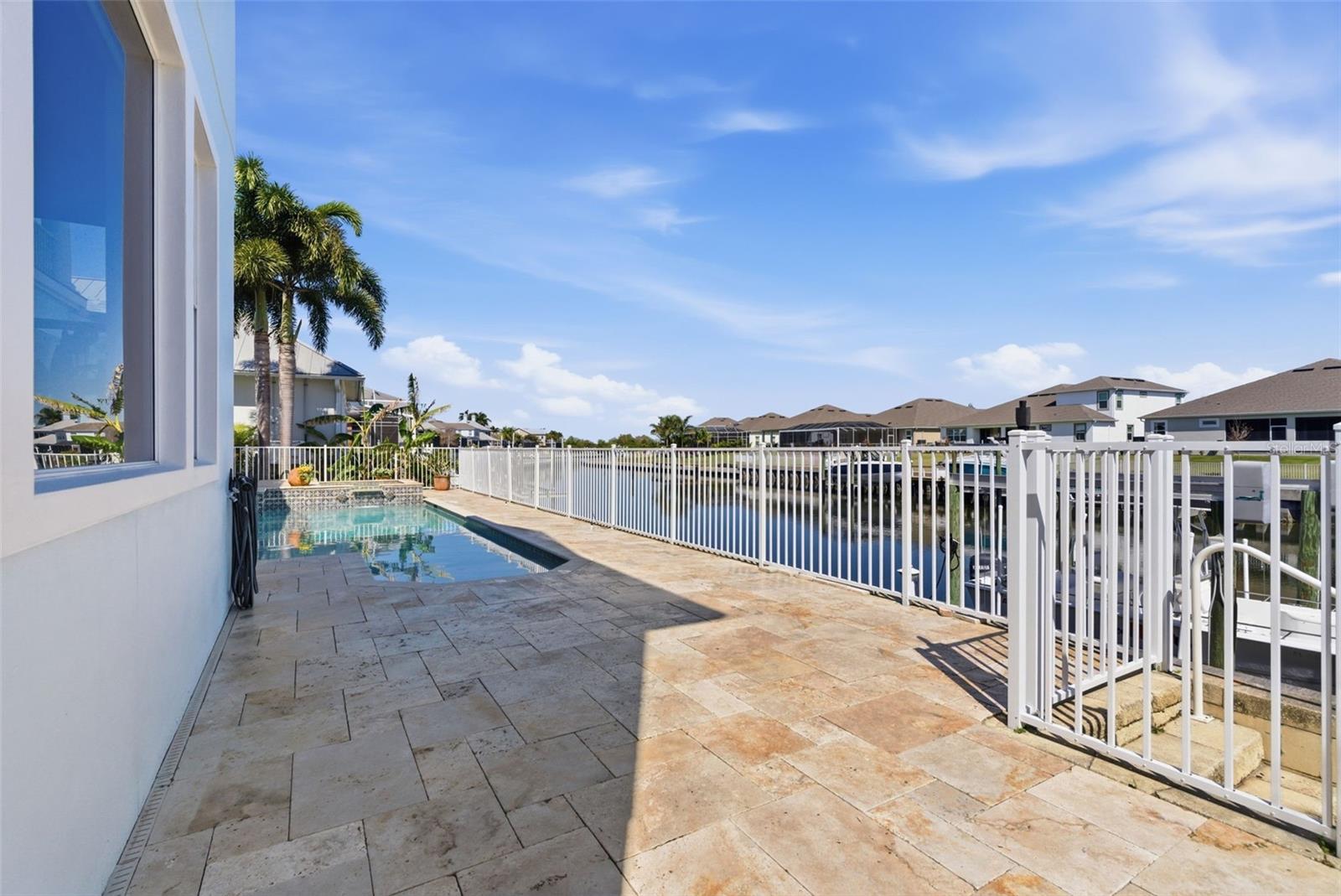 MIRABAY PH 3B-2 - Residential