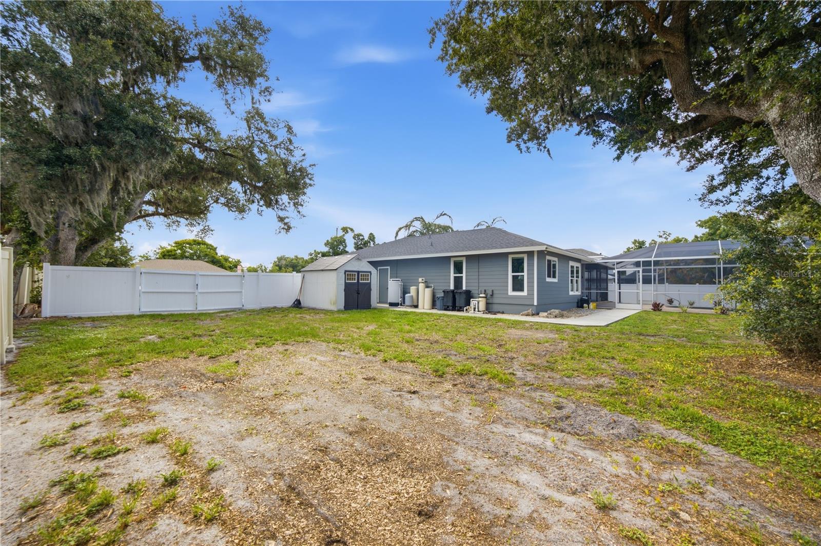 SARASOTA GOLF CLUB COLONY 4 - Residential