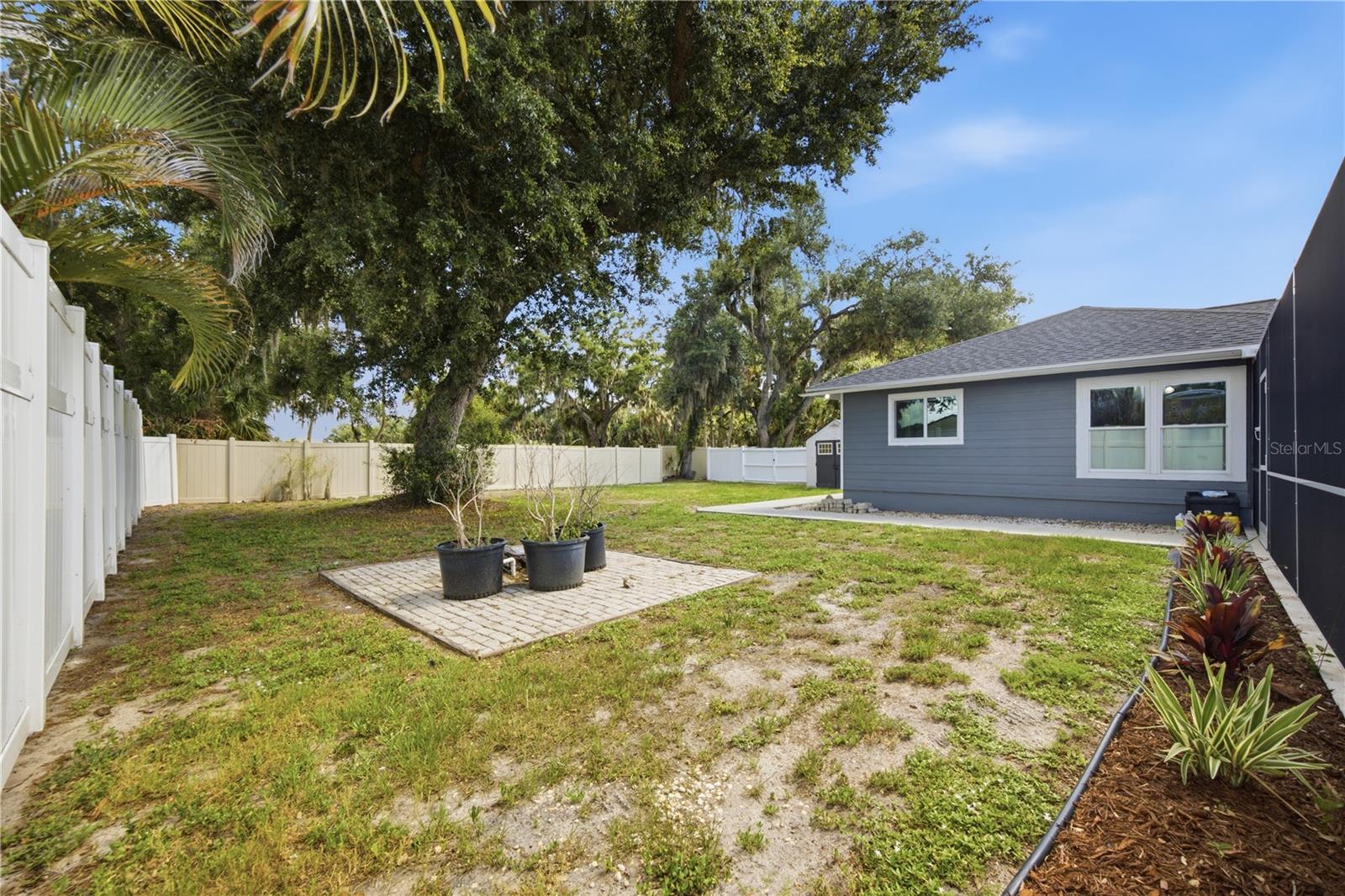 SARASOTA GOLF CLUB COLONY 4 - Residential