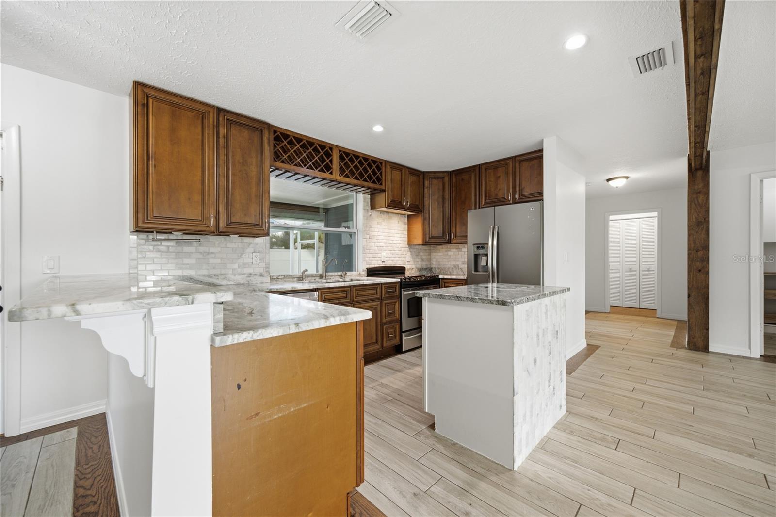SARASOTA GOLF CLUB COLONY 4 - Residential