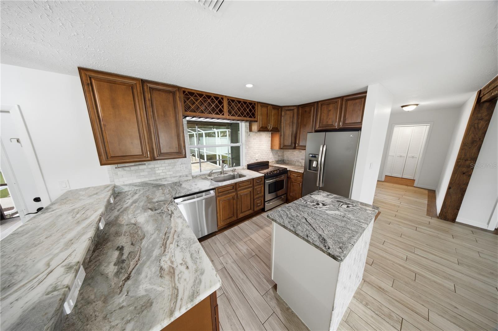 SARASOTA GOLF CLUB COLONY 4 - Residential