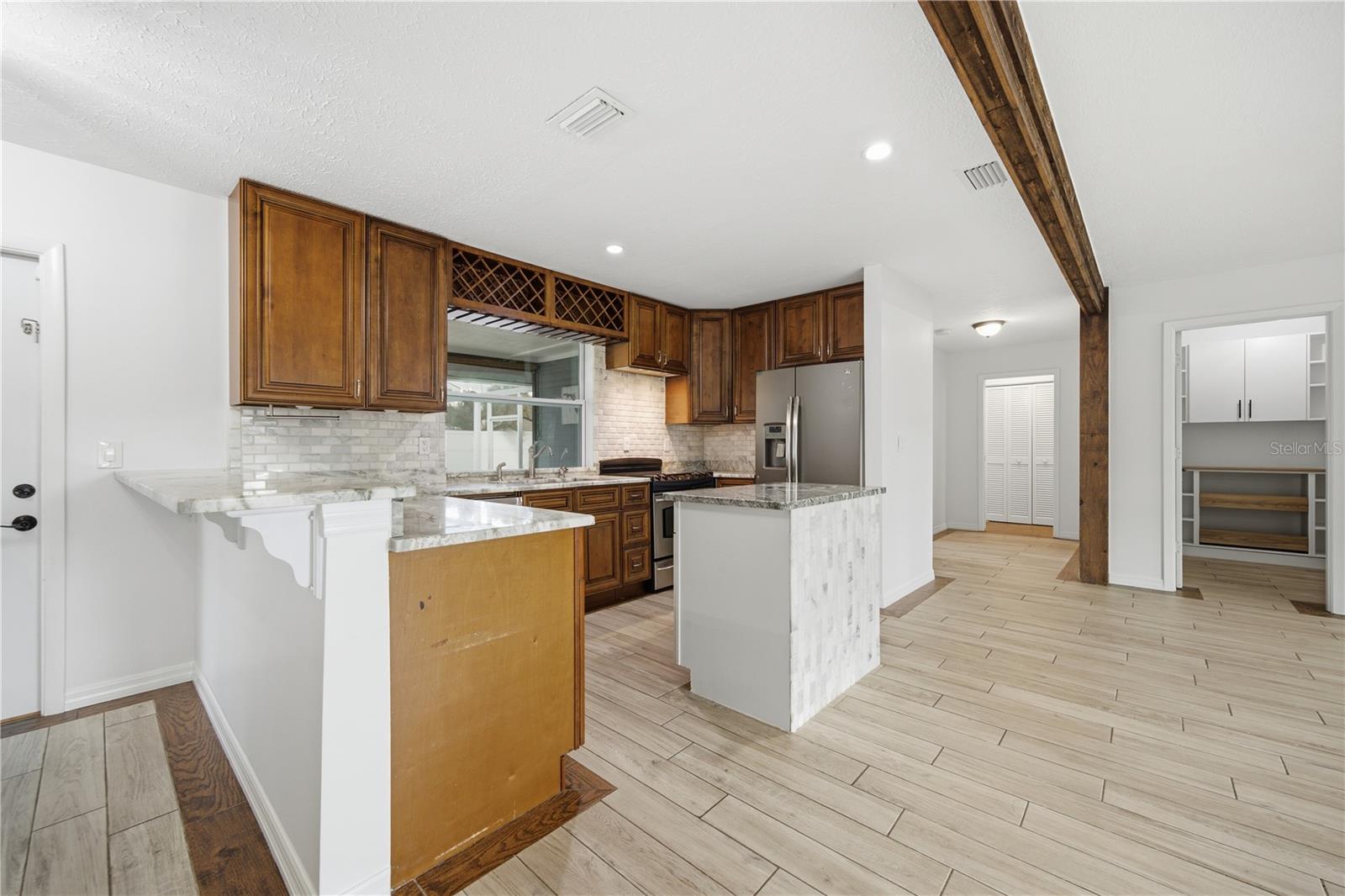 SARASOTA GOLF CLUB COLONY 4 - Residential