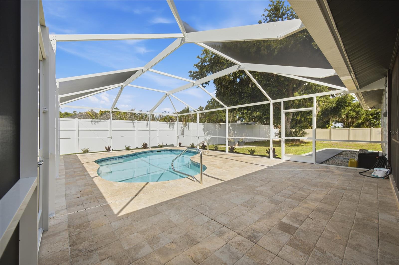 SARASOTA GOLF CLUB COLONY 4 - Residential