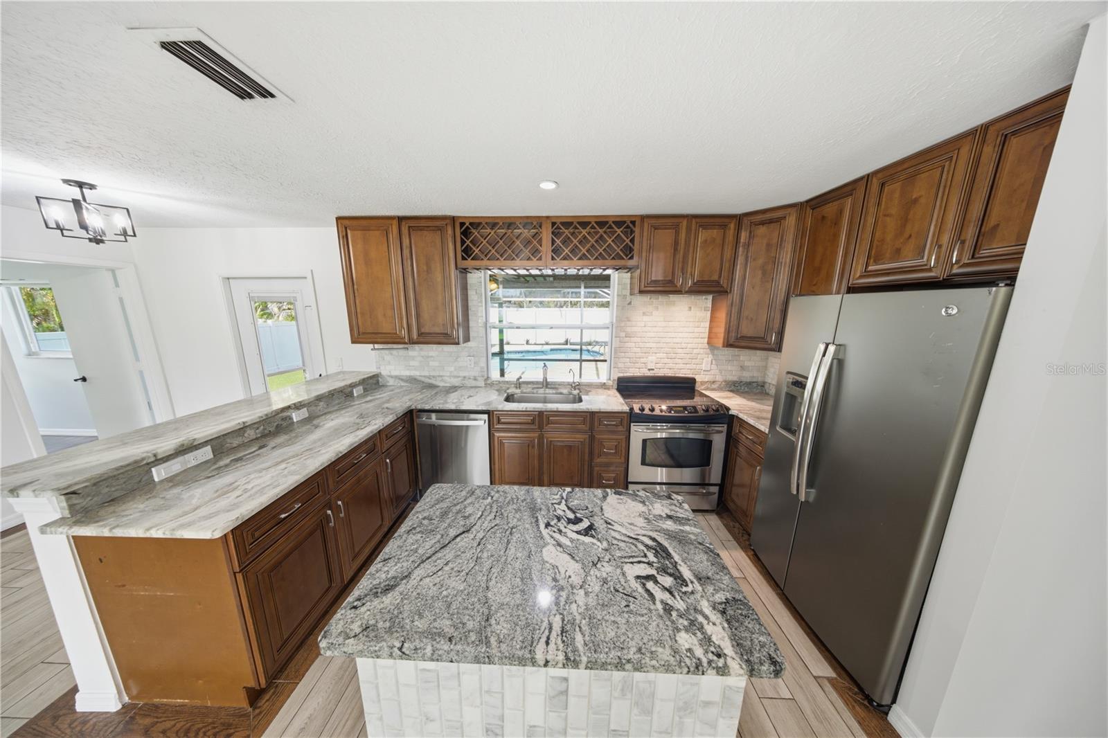 SARASOTA GOLF CLUB COLONY 4 - Residential