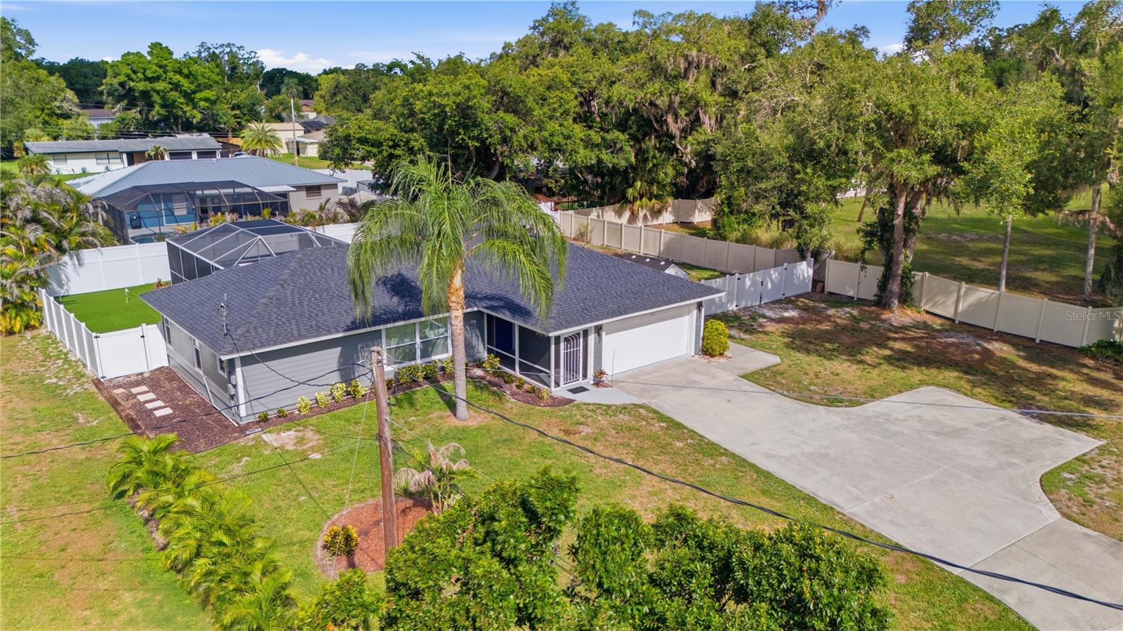 SARASOTA GOLF CLUB COLONY 4 - Residential