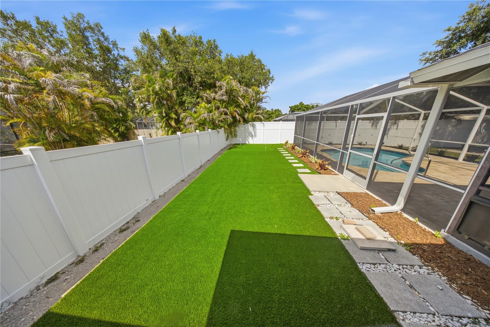 SARASOTA GOLF CLUB COLONY 4 - Residential