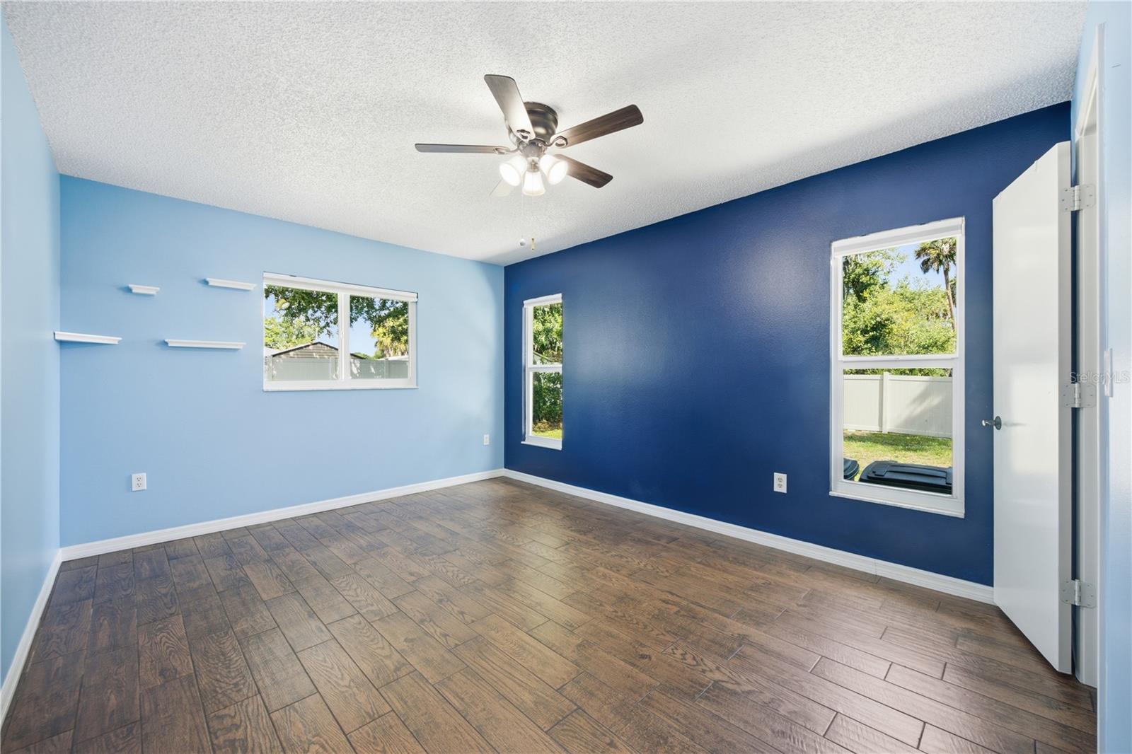 SARASOTA GOLF CLUB COLONY 4 - Residential