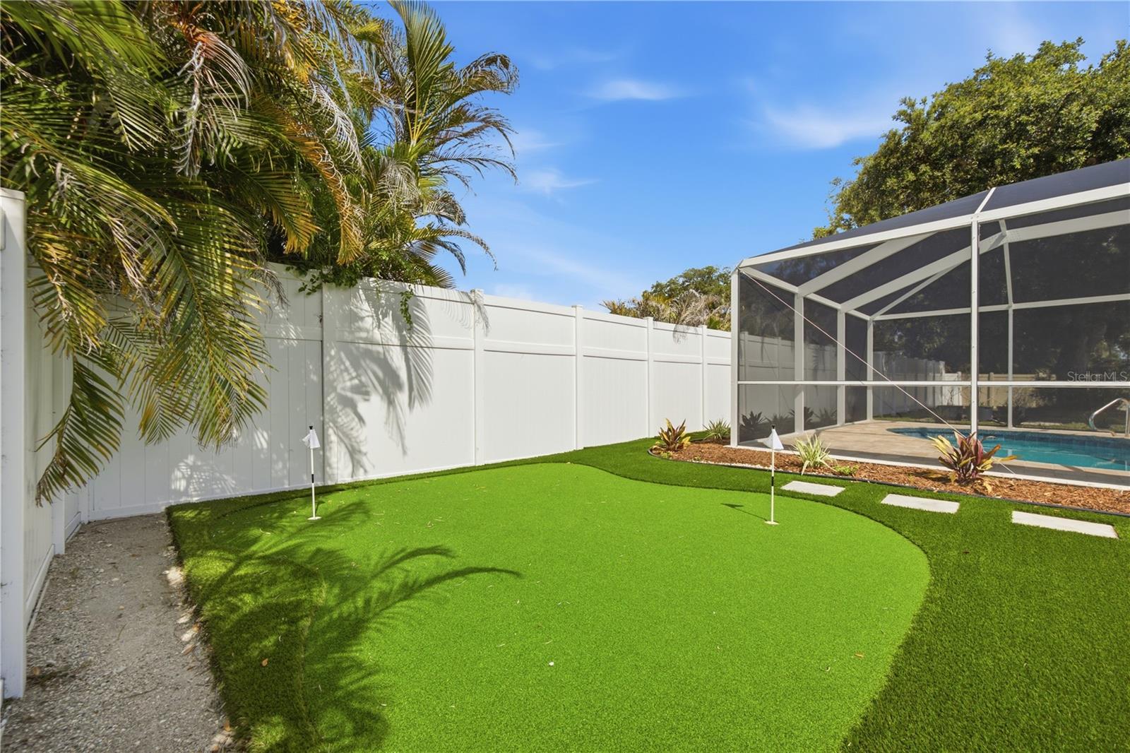 SARASOTA GOLF CLUB COLONY 4 - Residential