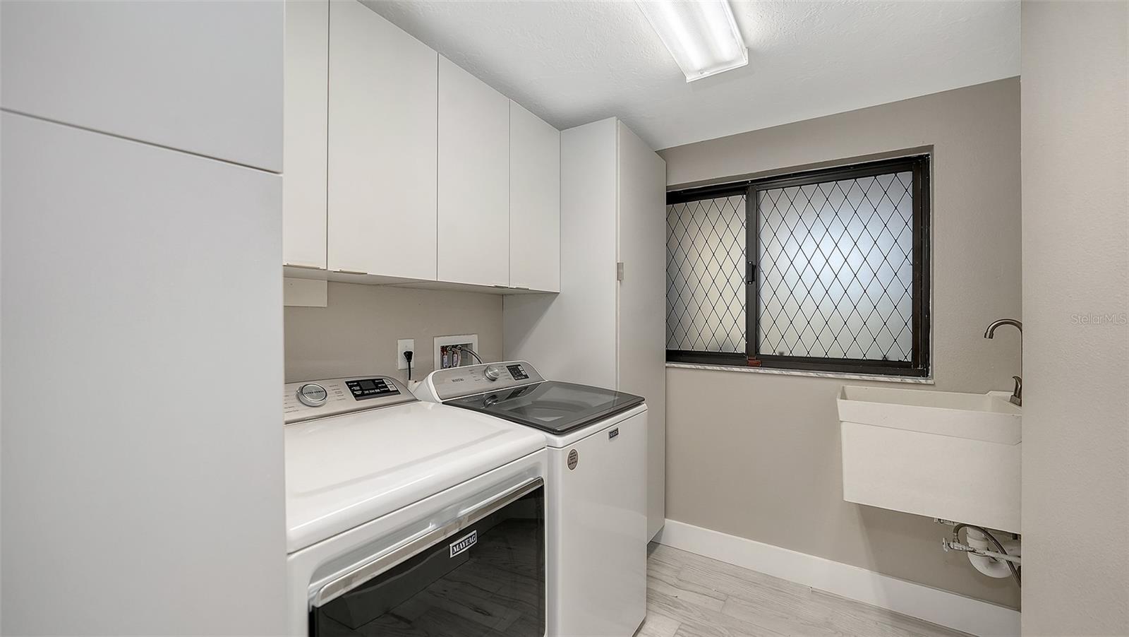 FAIRWAY BAY 3 - Residential