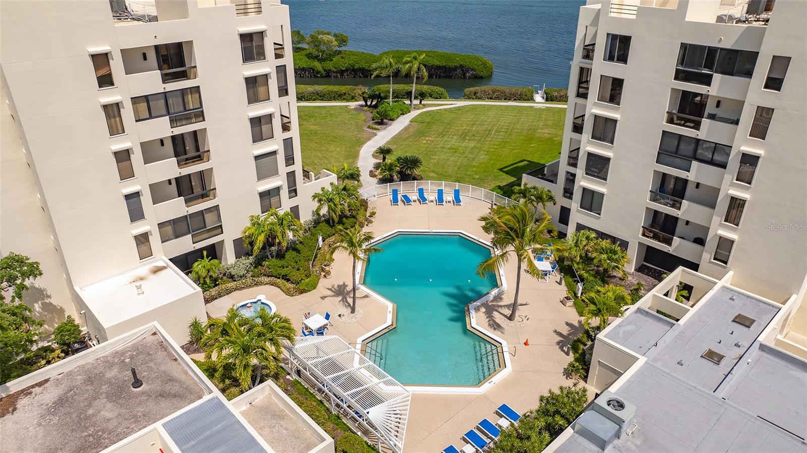 FAIRWAY BAY 3 - Residential