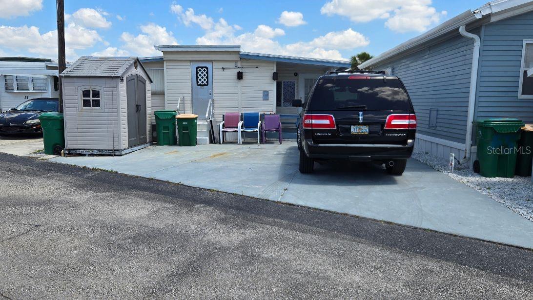 HOLIDAY TRAVEL PARK ENGLEWOOD - Residential
