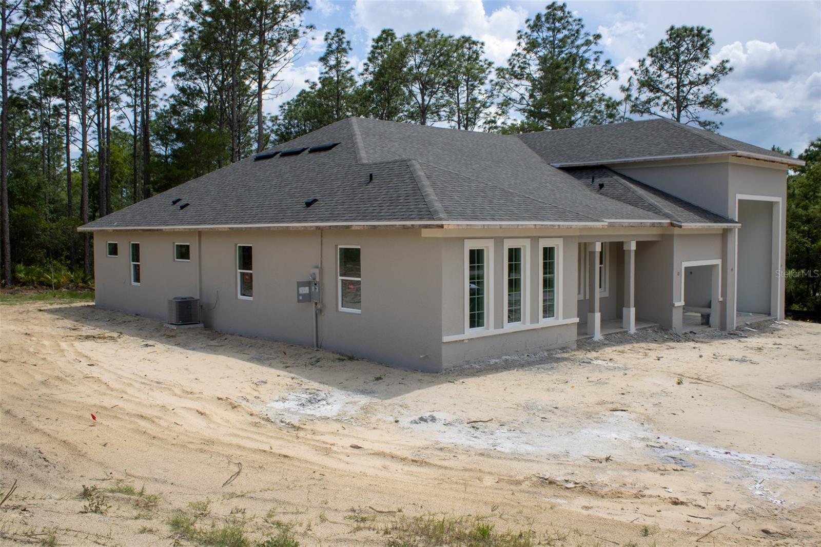 PINE RIDGE UNIT 01 - Residential