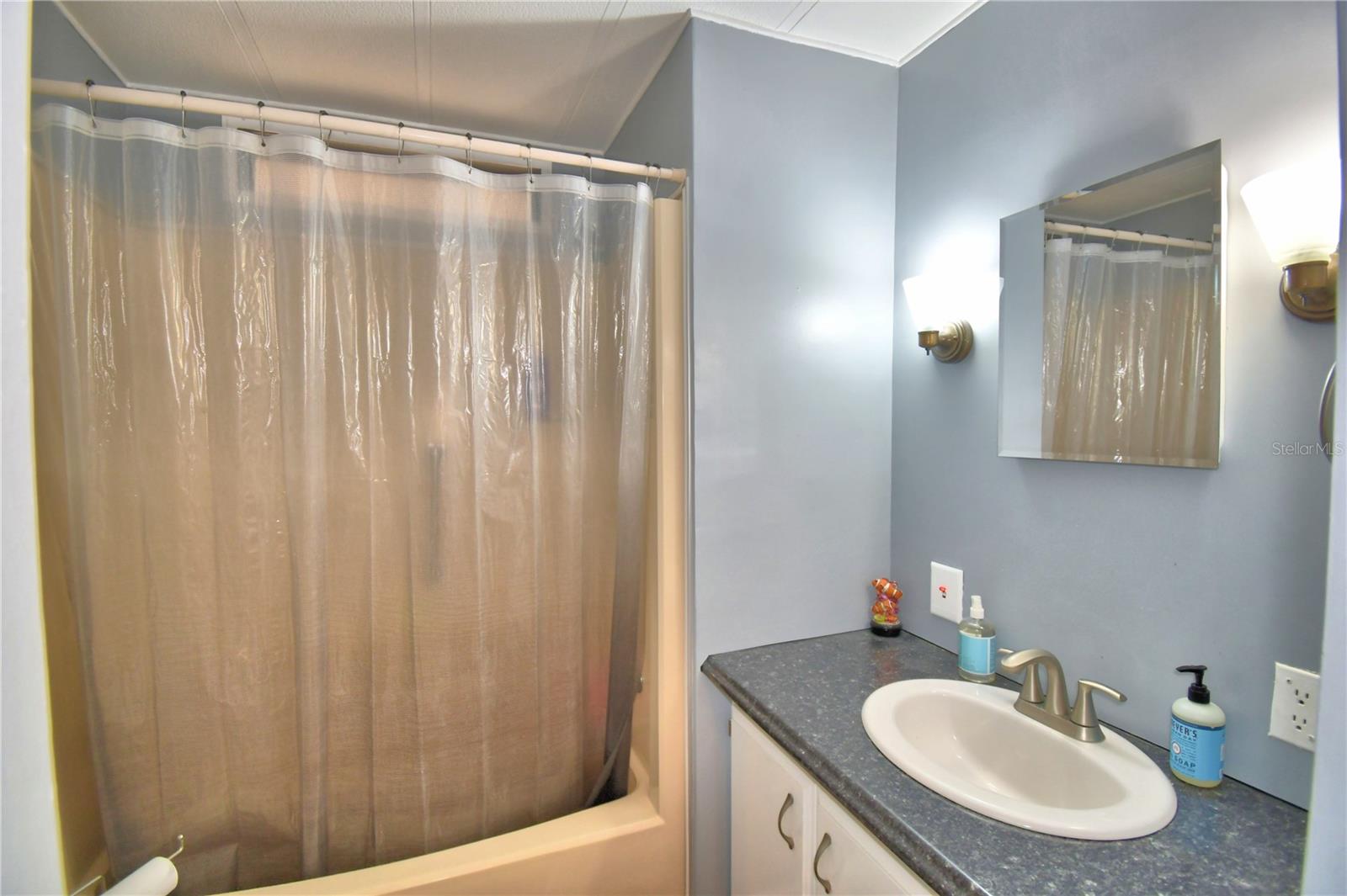 OAKWOOD ESTATES - Residential