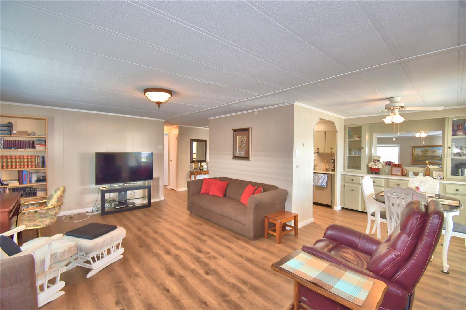 OAKWOOD ESTATES - Residential
