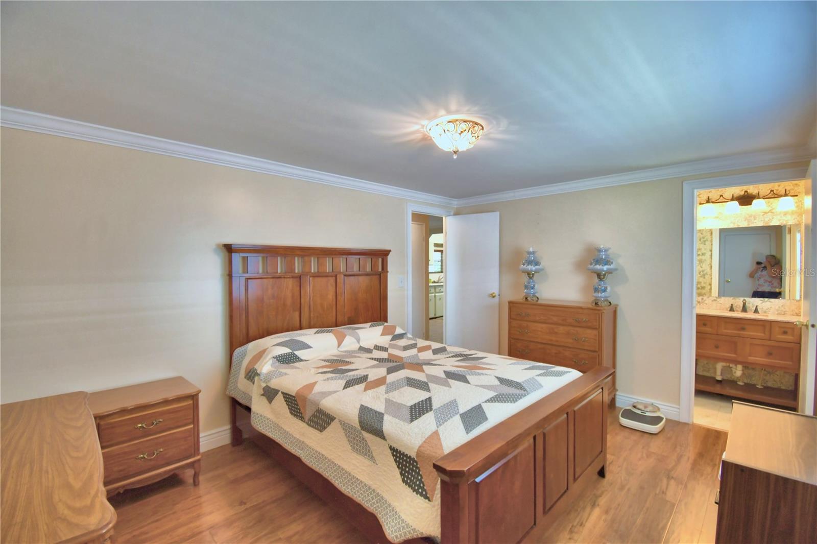 OAKWOOD ESTATES - Residential