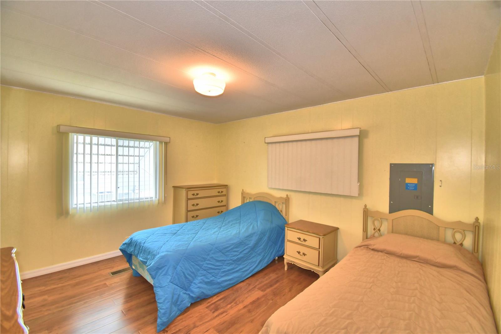 OAKWOOD ESTATES - Residential