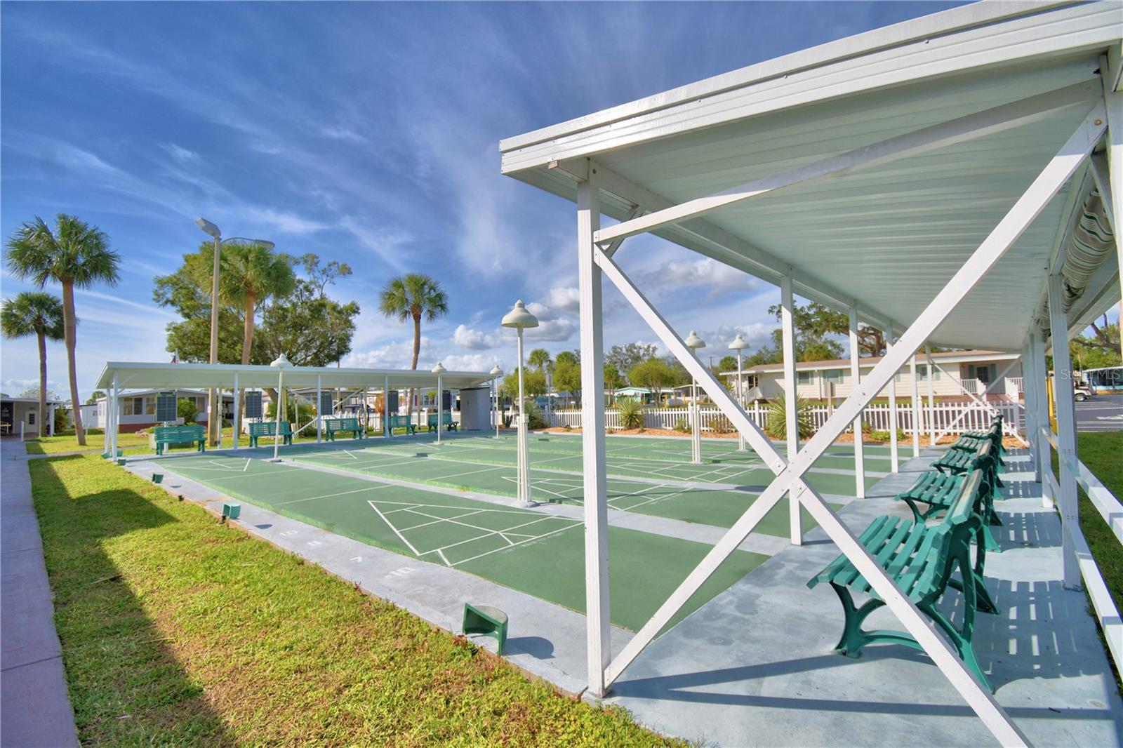OAKWOOD ESTATES - Residential