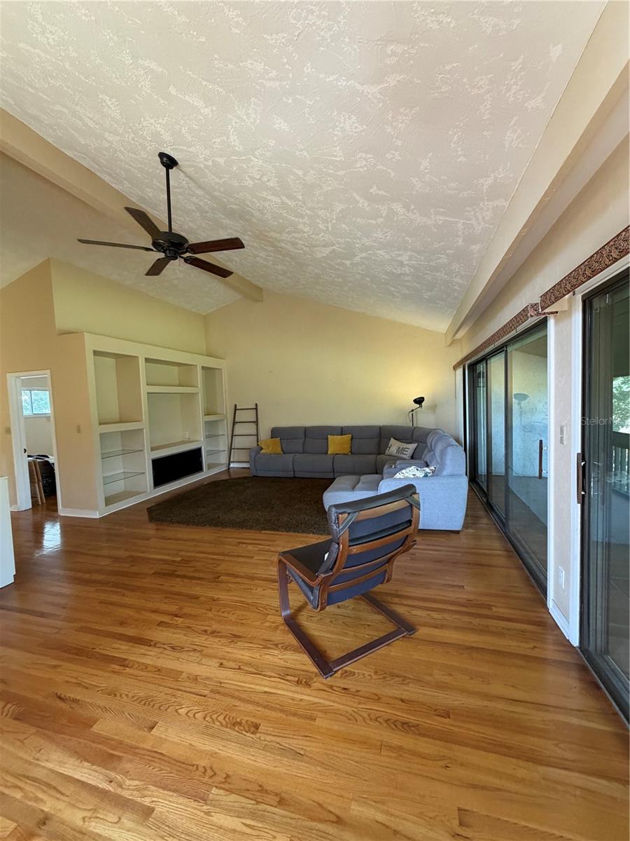 GRENELEFE TWNHSE AREA TR 31 - Residential