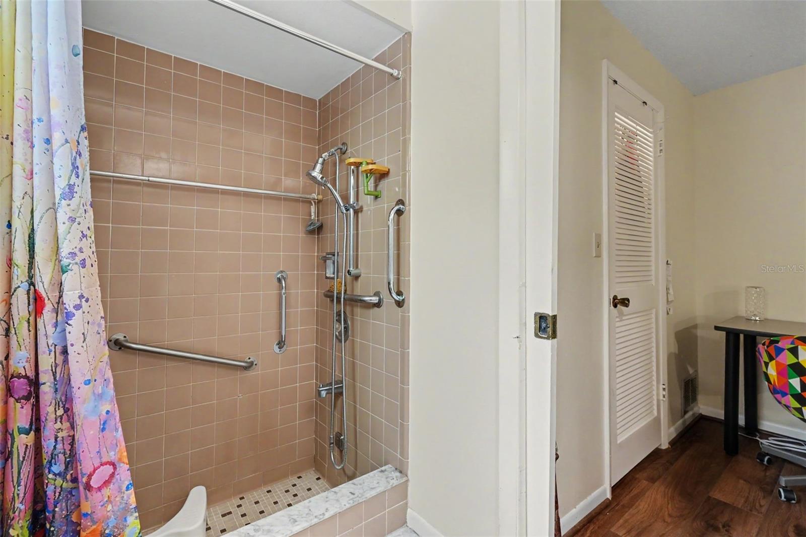 WESTLAKE VILLAGE - Residential