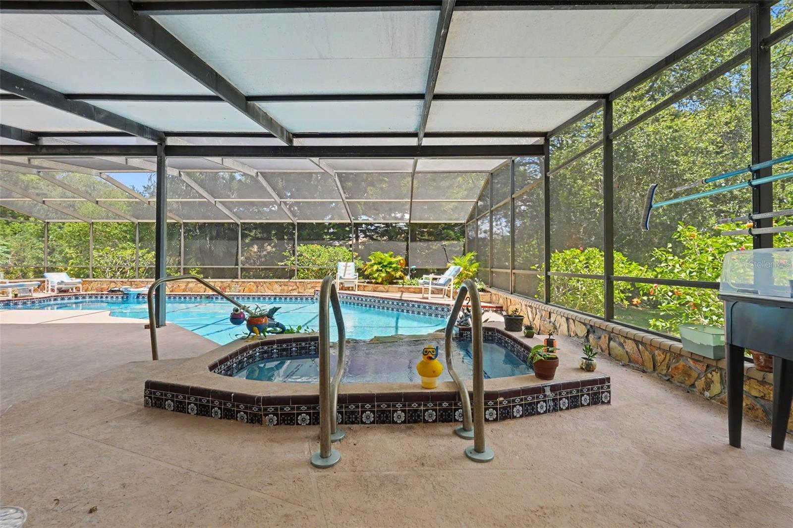 WESTLAKE VILLAGE - Residential