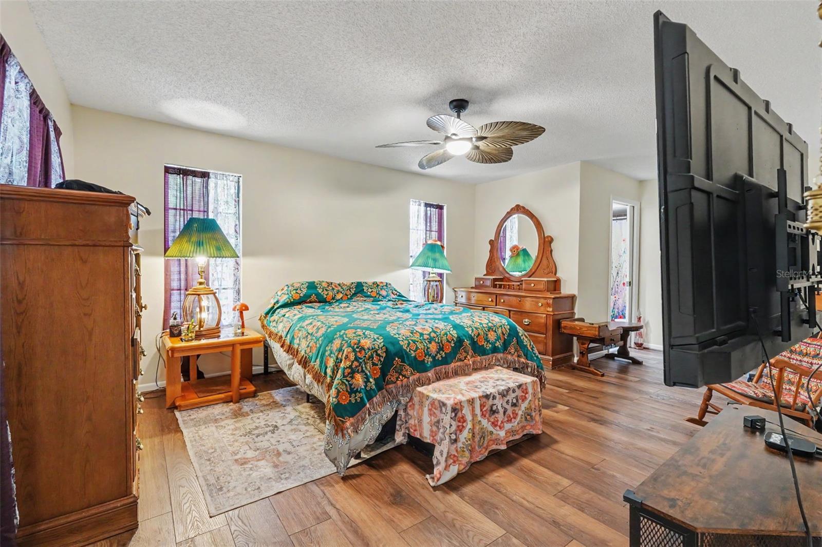 WESTLAKE VILLAGE - Residential