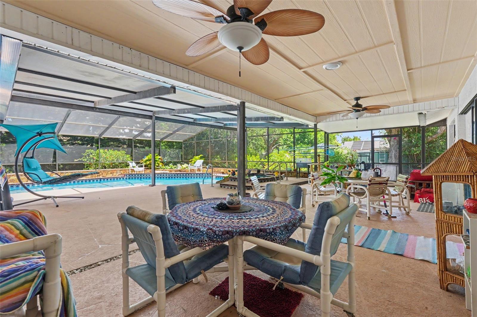 WESTLAKE VILLAGE - Residential