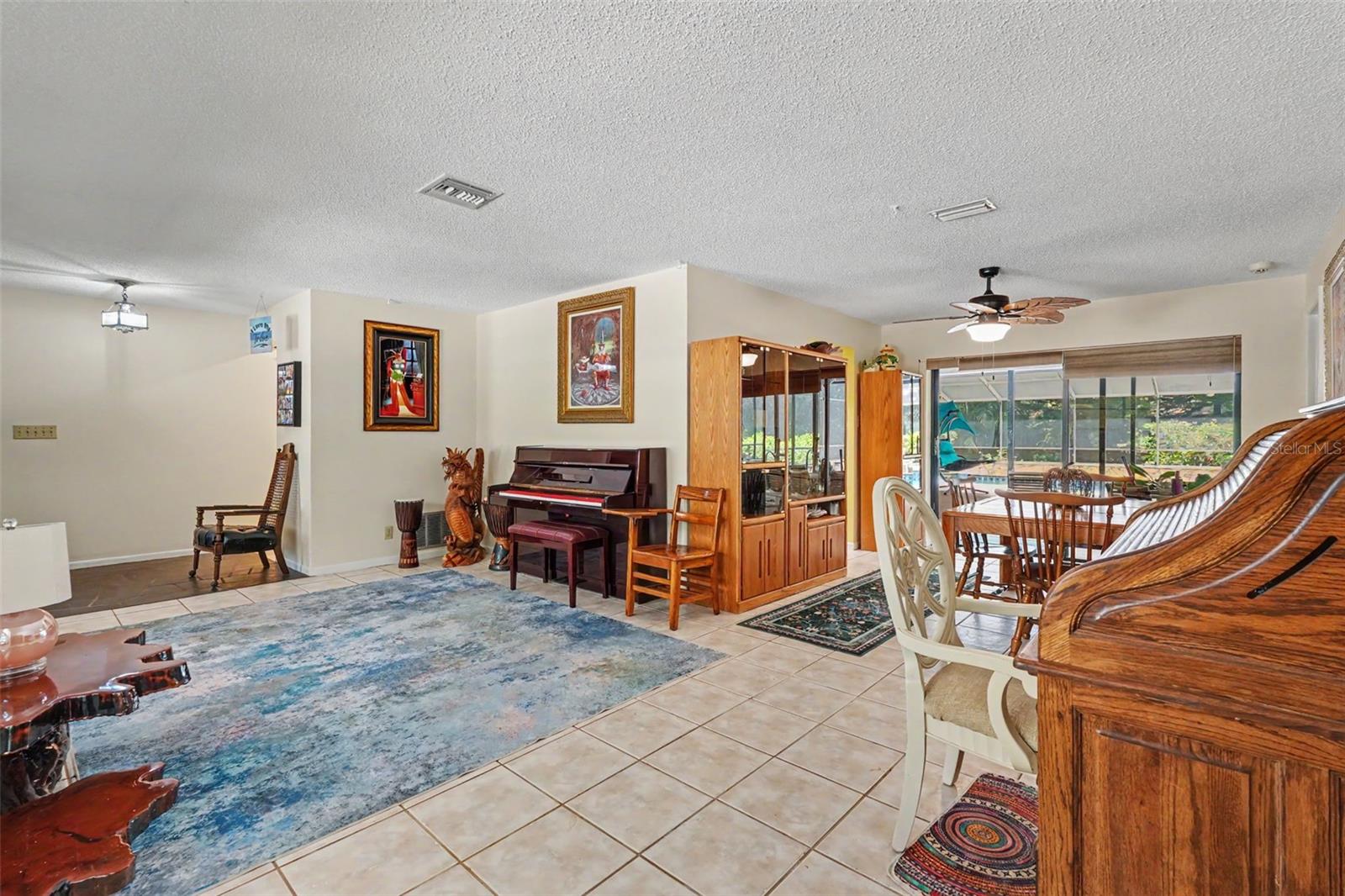 WESTLAKE VILLAGE - Residential