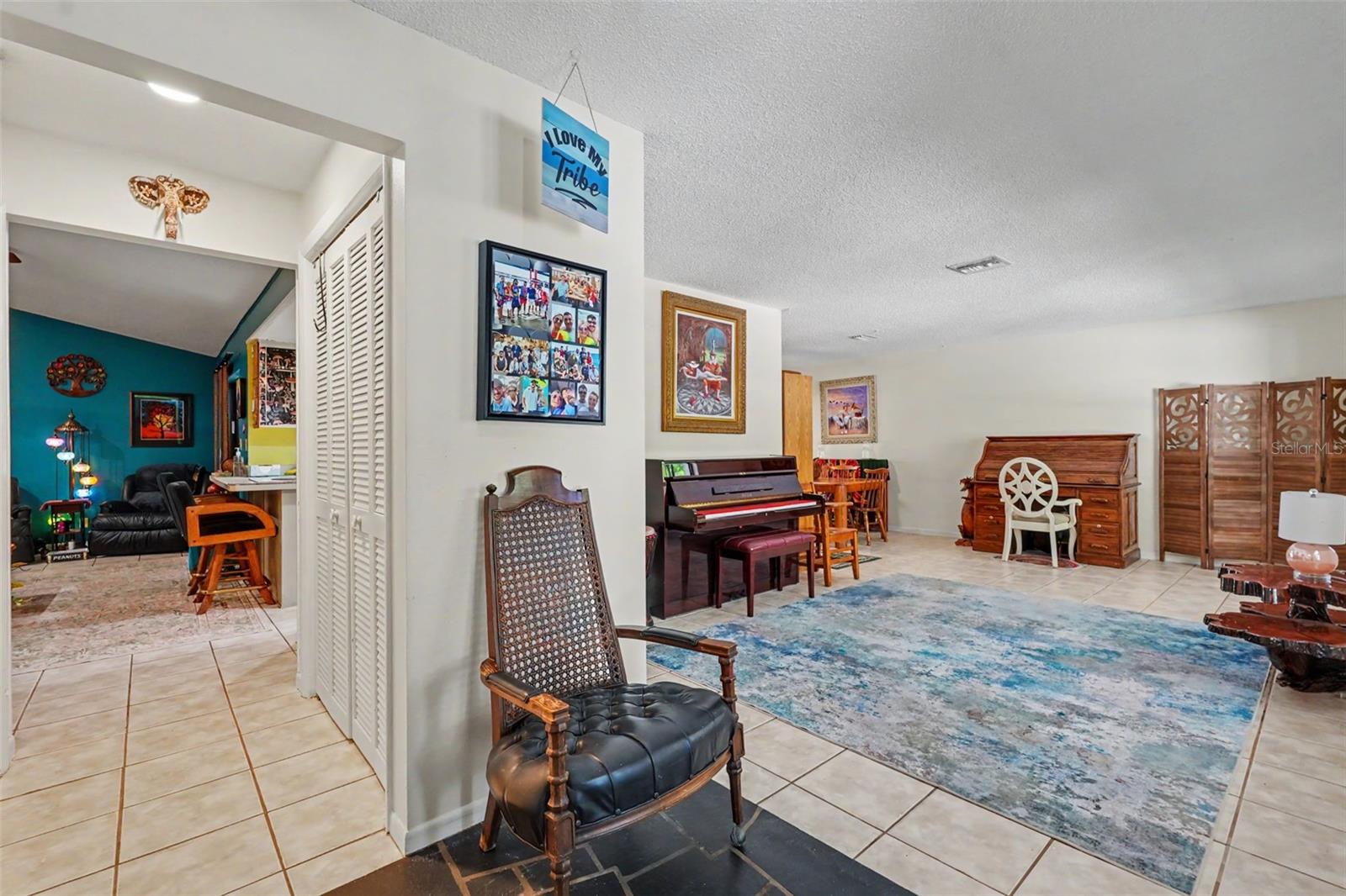 WESTLAKE VILLAGE - Residential