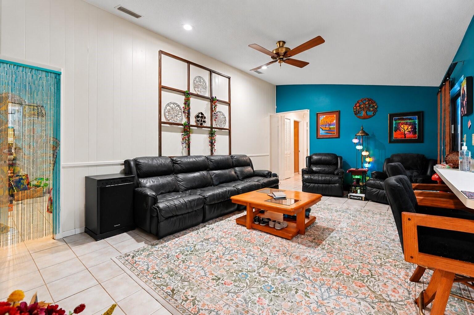 WESTLAKE VILLAGE - Residential