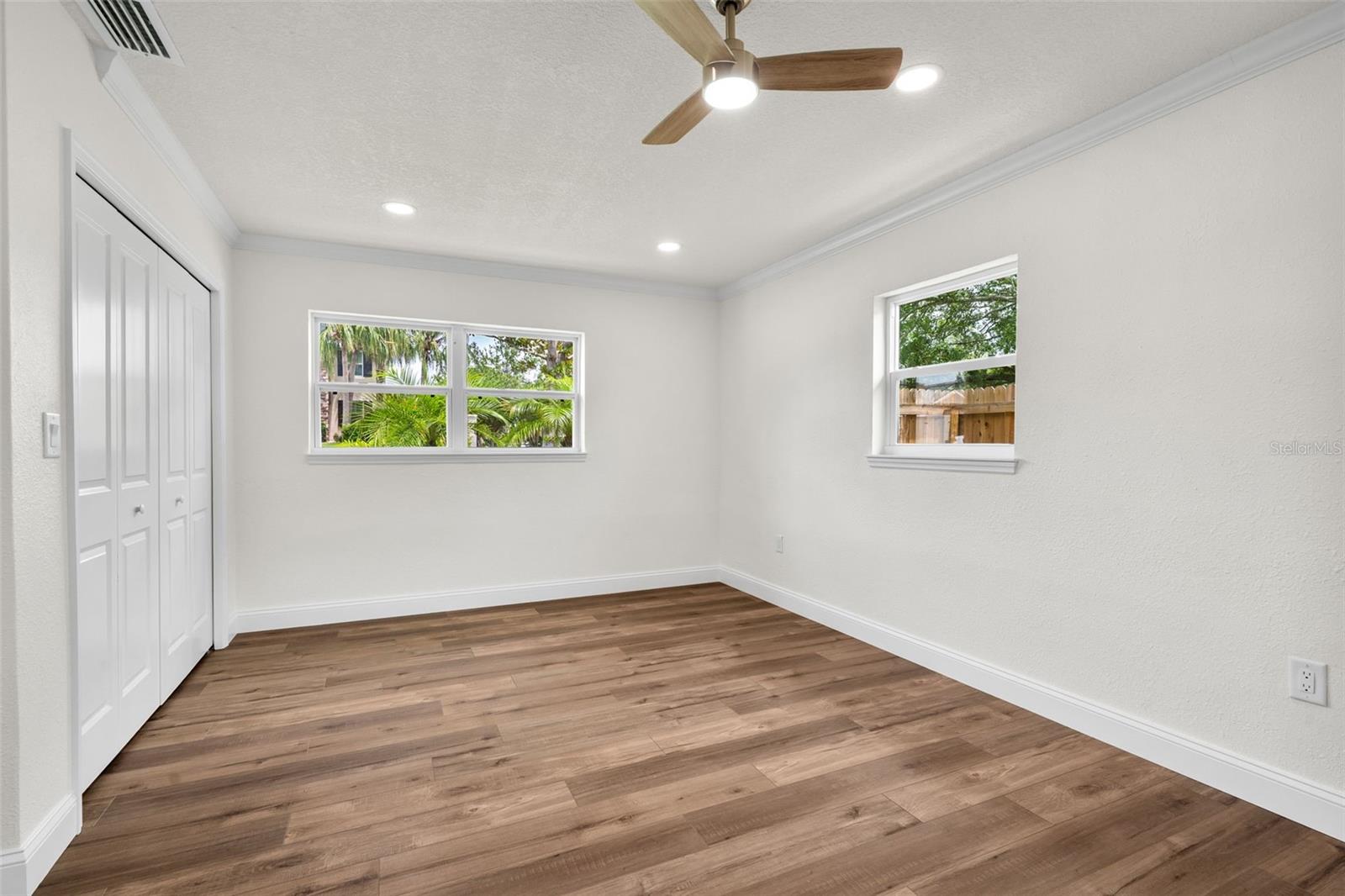 BAYSHORE HEIGHTS - Residential