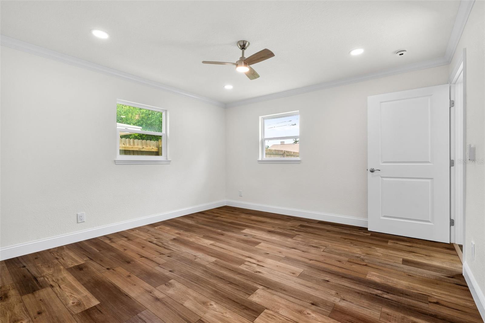 BAYSHORE HEIGHTS - Residential
