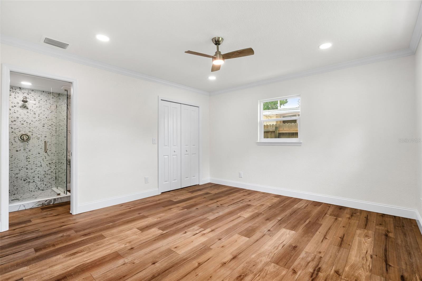 BAYSHORE HEIGHTS - Residential