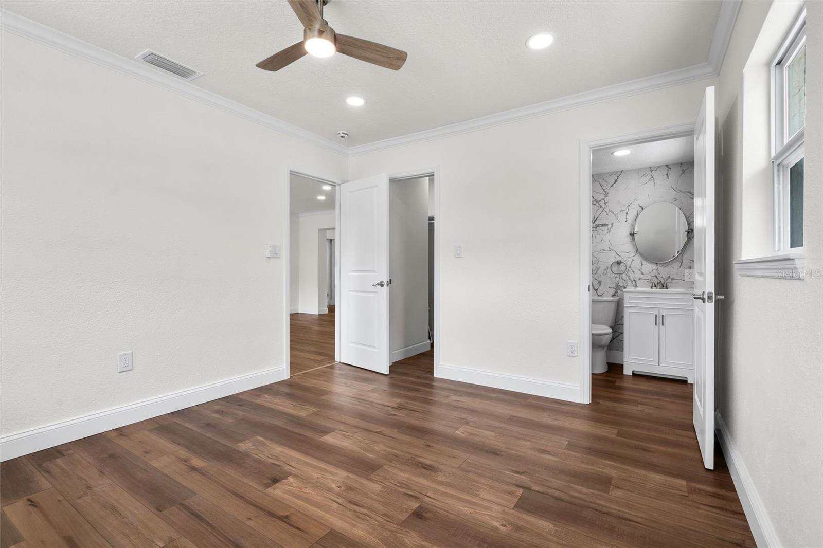 BAYSHORE HEIGHTS - Residential