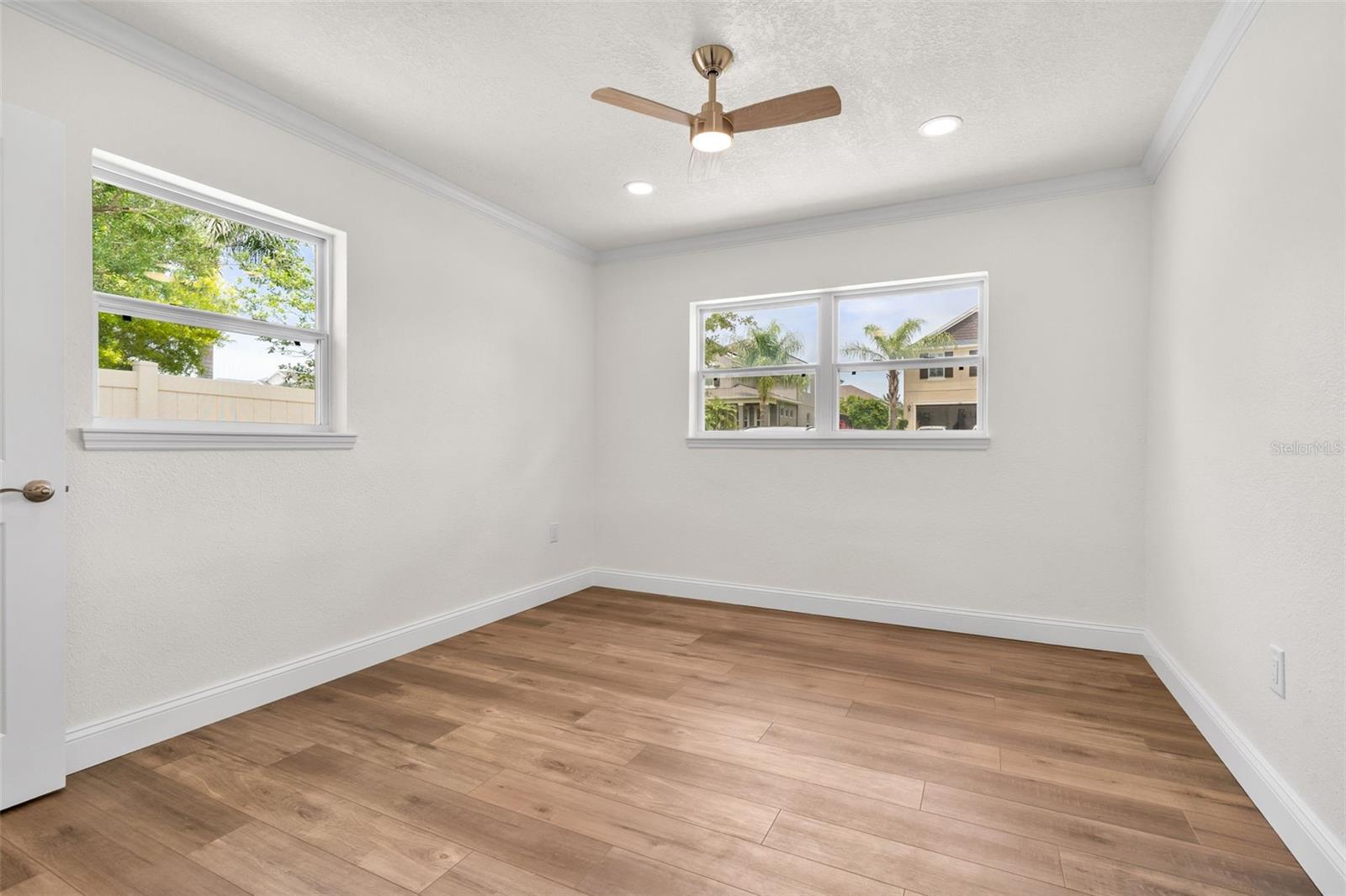 BAYSHORE HEIGHTS - Residential