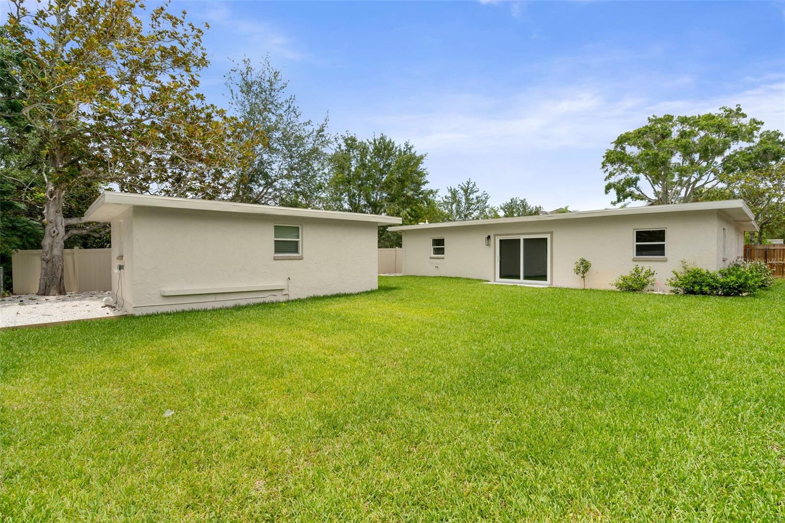 BAYSHORE HEIGHTS - Residential