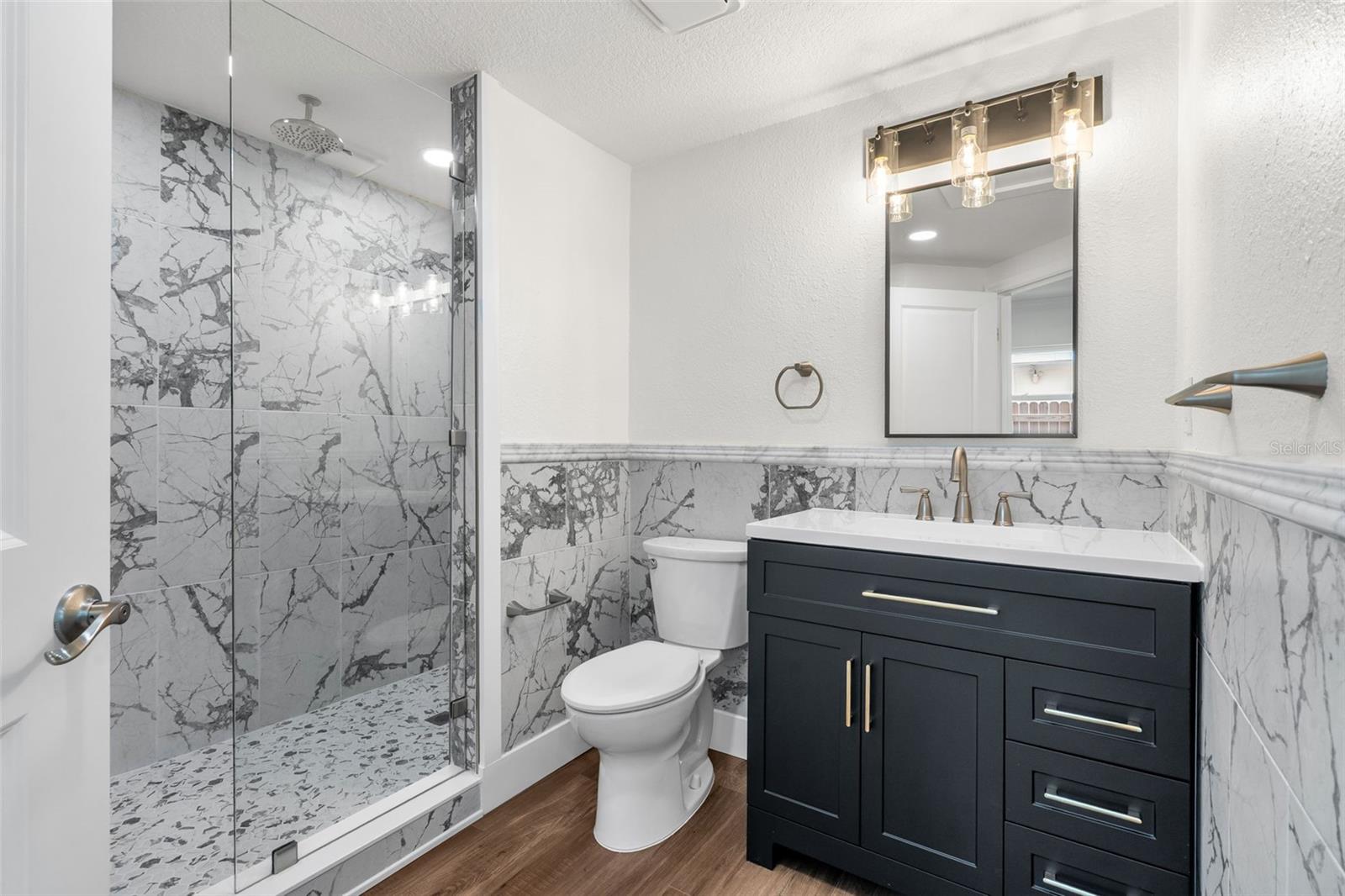 BAYSHORE HEIGHTS - Residential