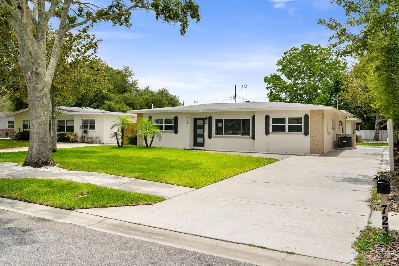 BAYSHORE HEIGHTS - Residential