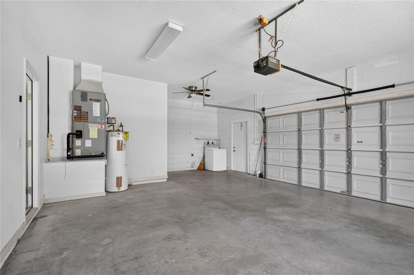 LAKE RIDGE CLUB ADD 01 - Residential