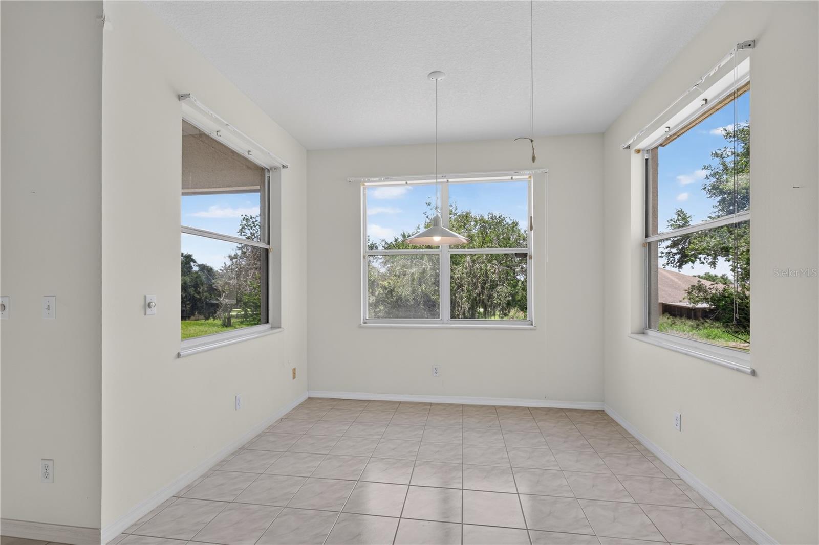 LAKE RIDGE CLUB ADD 01 - Residential