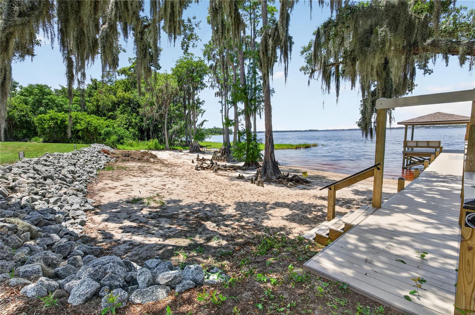 LAKE RIDGE CLUB ADD 01 - Residential