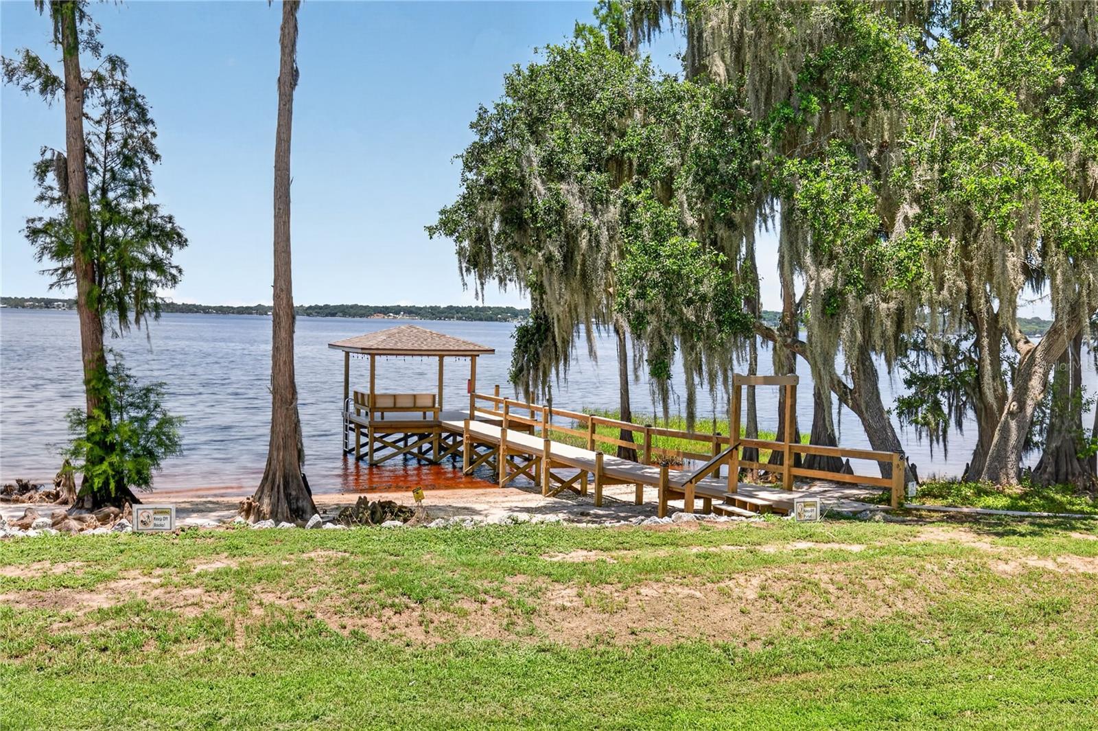 LAKE RIDGE CLUB ADD 01 - Residential