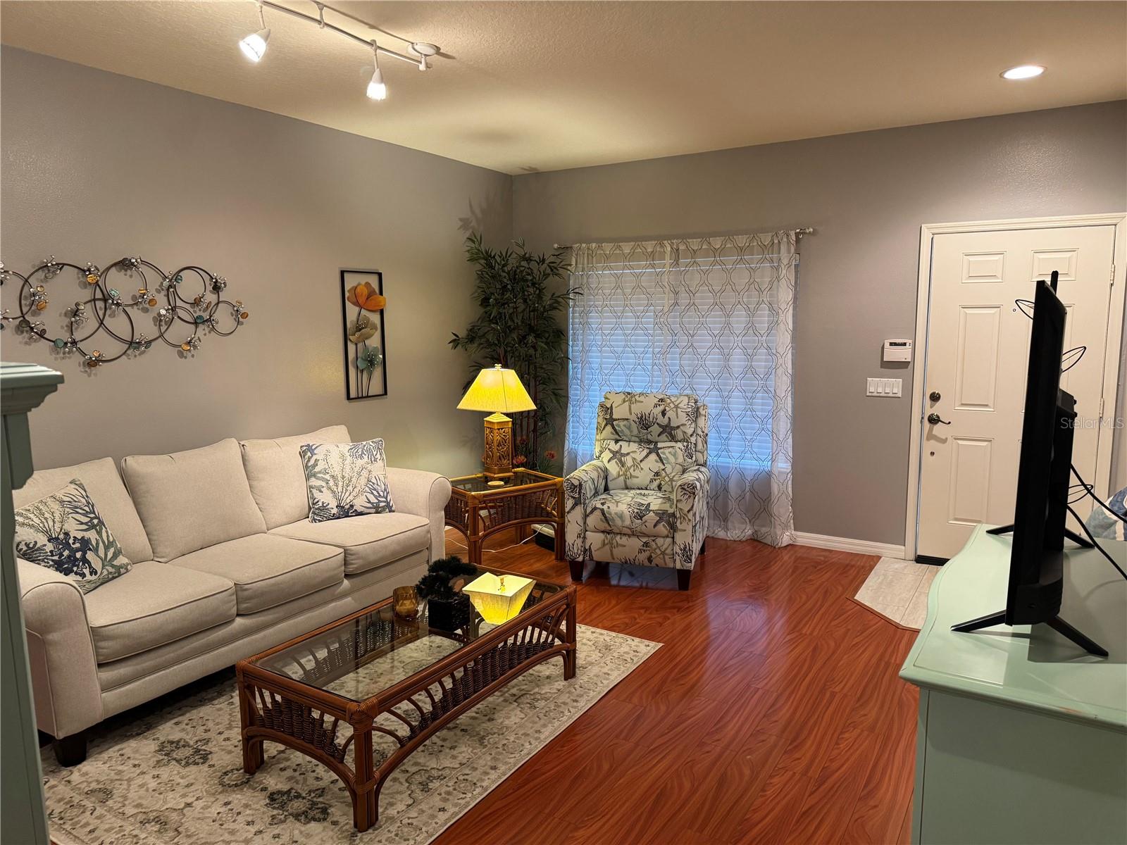 THE TWNHMS AT LIGHTHOUSE COVE II - Residential Lease