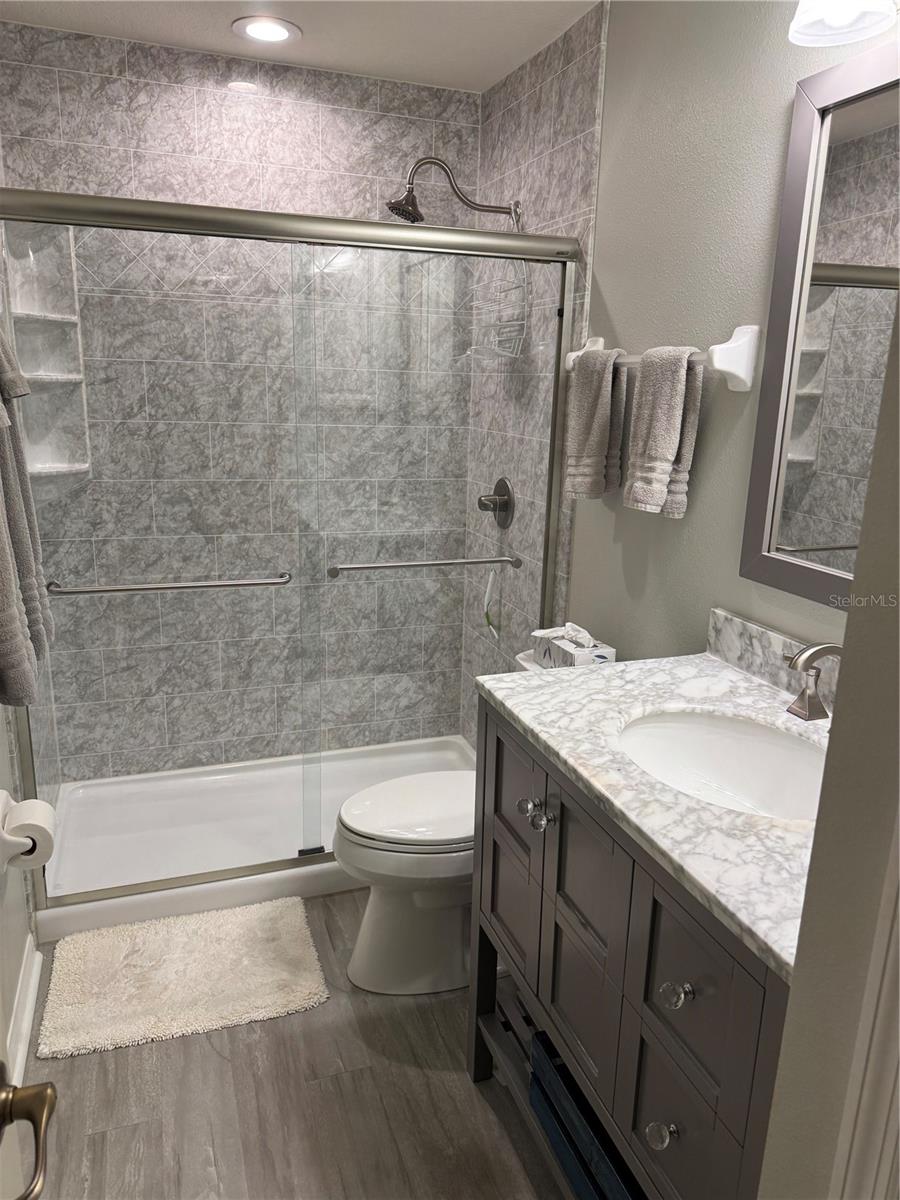 THE TWNHMS AT LIGHTHOUSE COVE II - Residential Lease