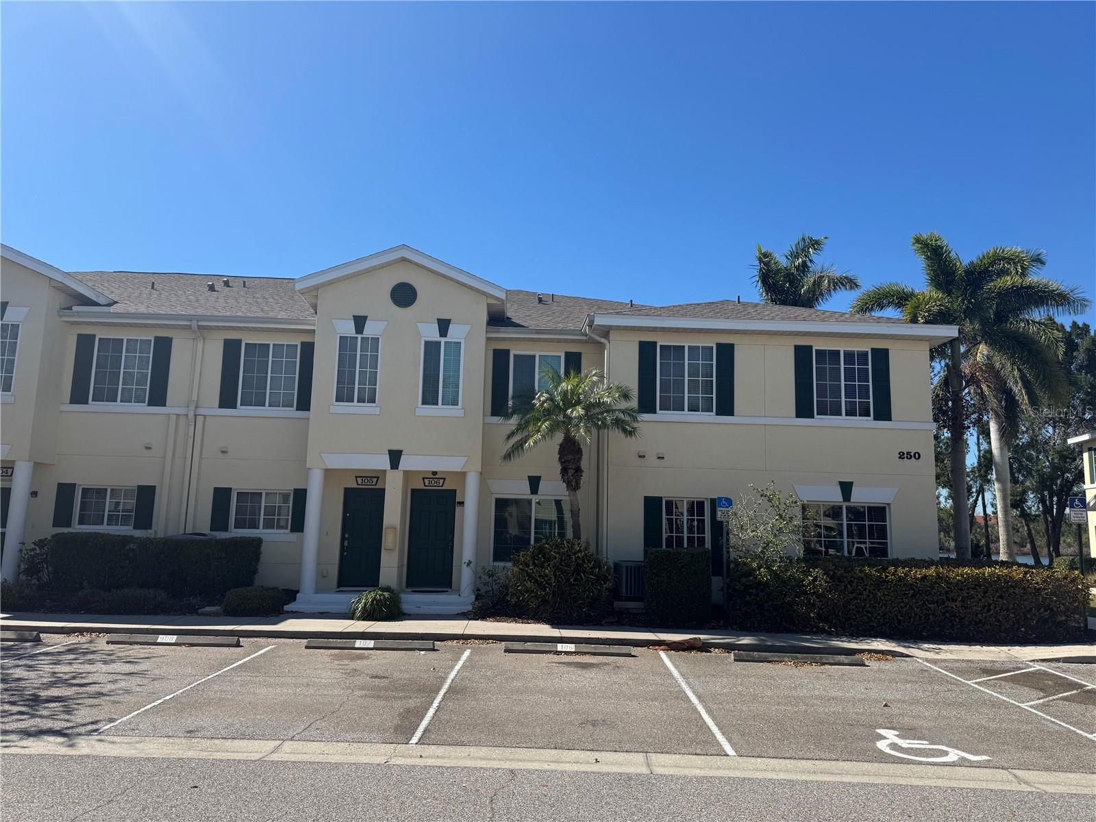 THE TWNHMS AT LIGHTHOUSE COVE II - Residential Lease