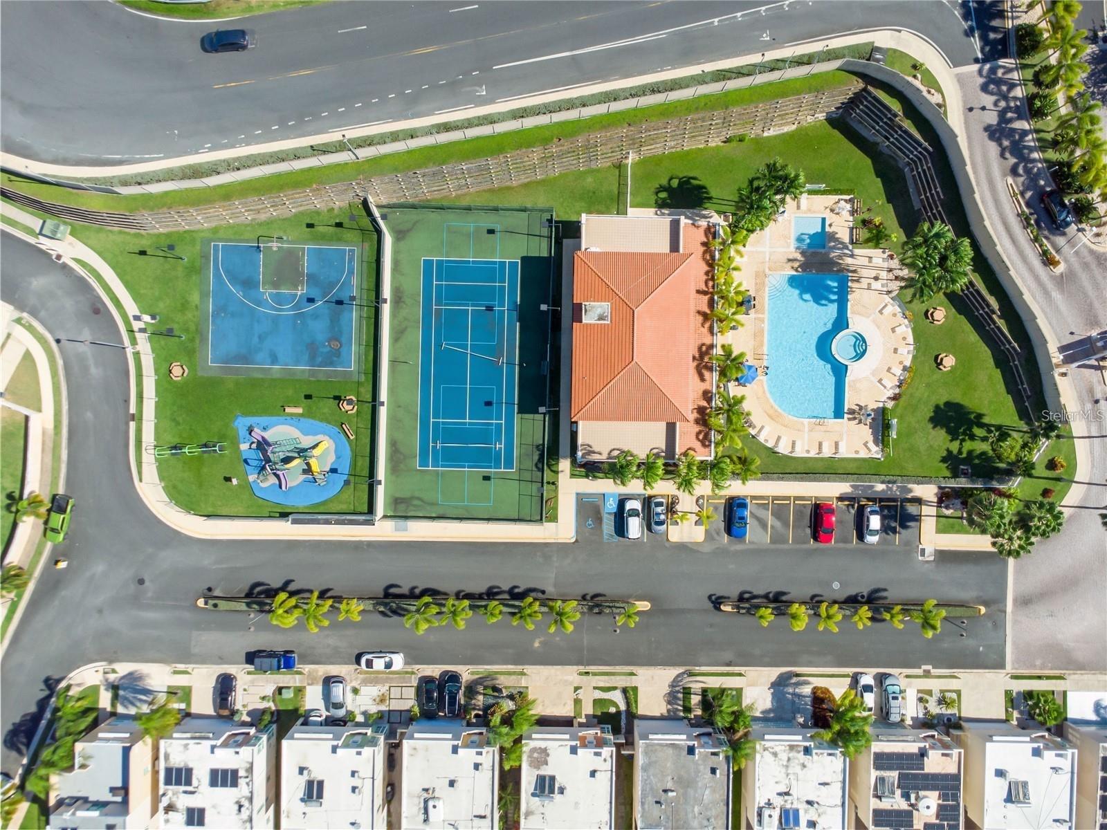 MIRABELLA VILLAGE AND CLUB, BAYAMON PR - Residential