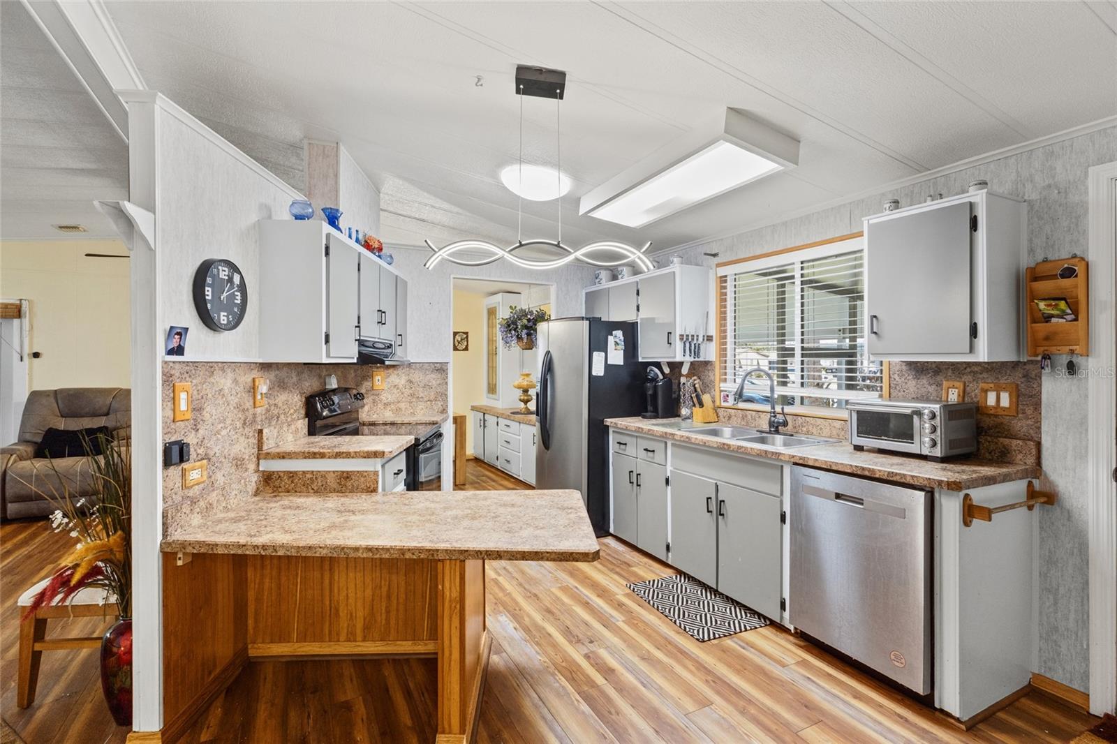 TANGERINE WOODS - Residential