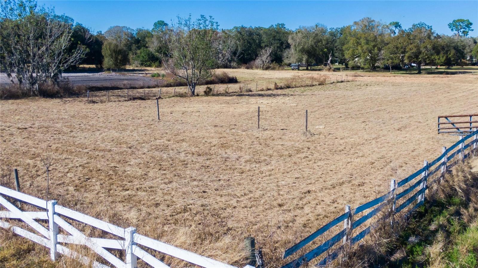 REDUCED Price! 4.41 Cleared and Fenced Acres zoned AS-1. Perfect to build a dream home in the country and you can bring your livestock too! There is a small creek on the property;1.64 acres are lowlands. Property will need septic and well. Property has mature oaks trees; There are also guava, orange and mango trees. Easy access to 1-4, Tampa and Plant City. Dover is just 15 minutes from Tampa and serves as a great bedroom/commuter area for Tampa, Lakeland and even the Disney area!